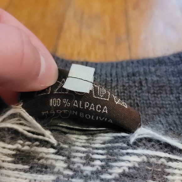Intiwara XXL %100 Alpaca Sweater! - Picture 6 of 6